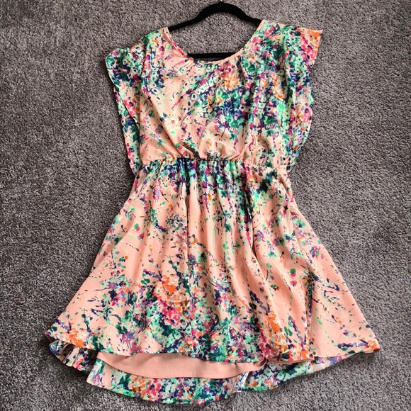 Bar III Dresses & Skirts - Cute pink dress